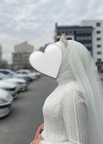 40 Beden beyaz Renk Uzun Kollu Yüksek Yakalı Prenses Gelinlik