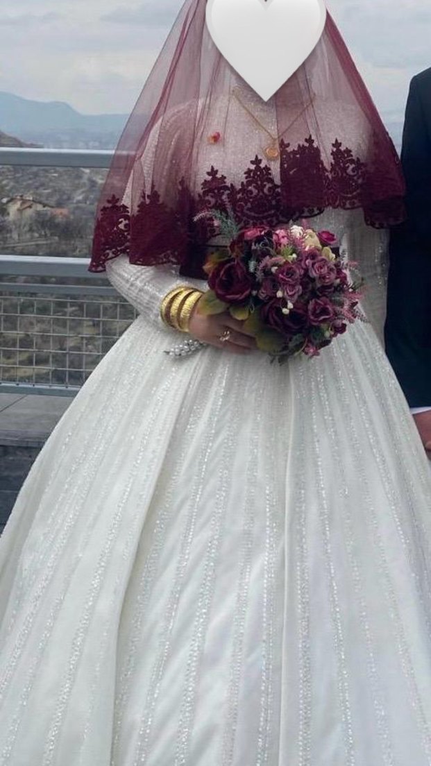 Uzun Kollu Yüksek Yakalı Prenses Gelinlik - Görsel 2