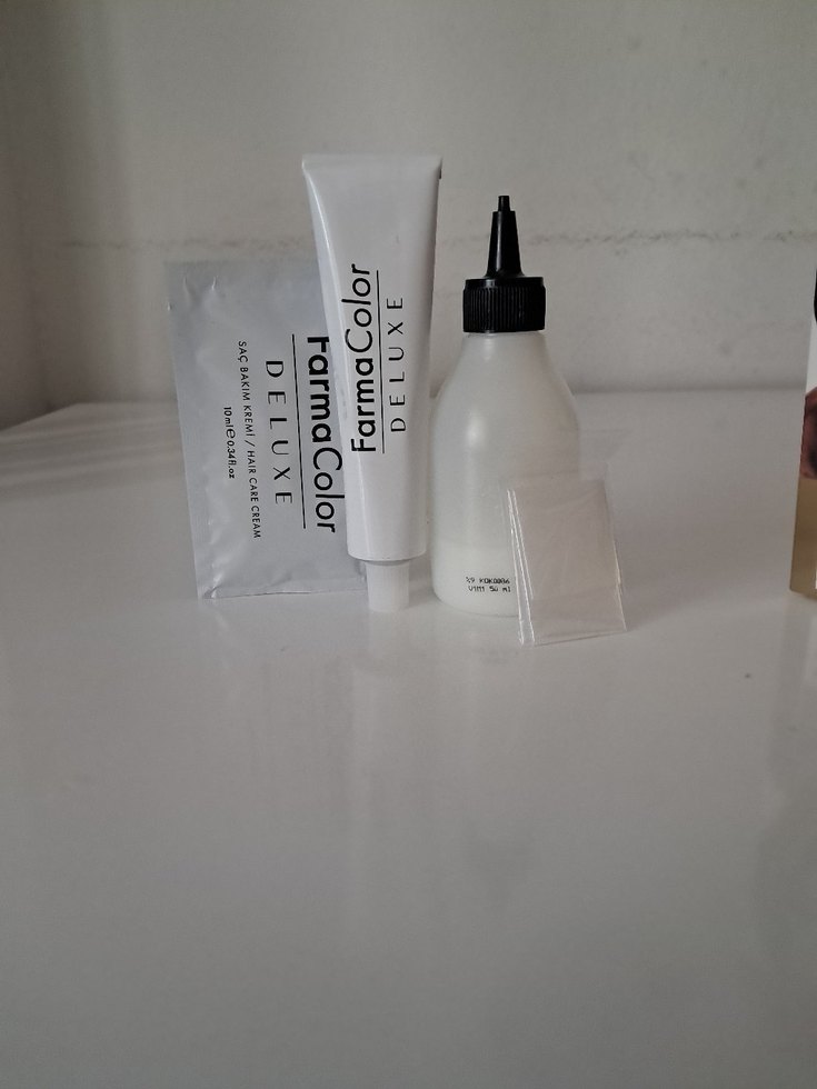Farmasi FarmaColor Deluxe Saç Boyası 8.45 - Görsel 2