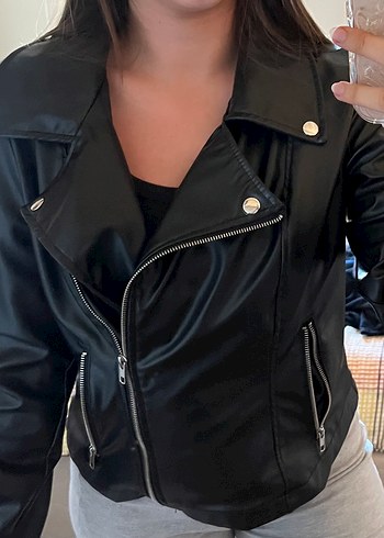 Kadın Siyah Deri Biker Ceket