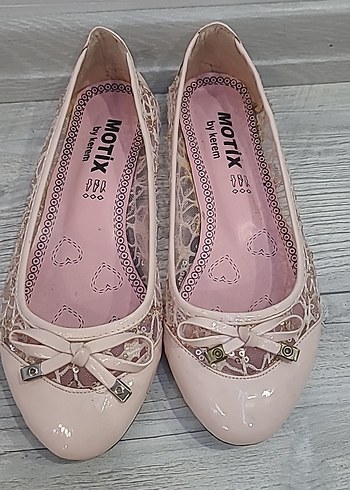 Pembe Dantel Detaylı Kadın Babet