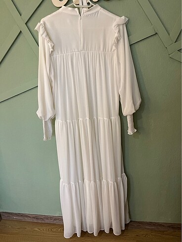 Beyaz Şifon Tesettür Elbise - Görsel 4