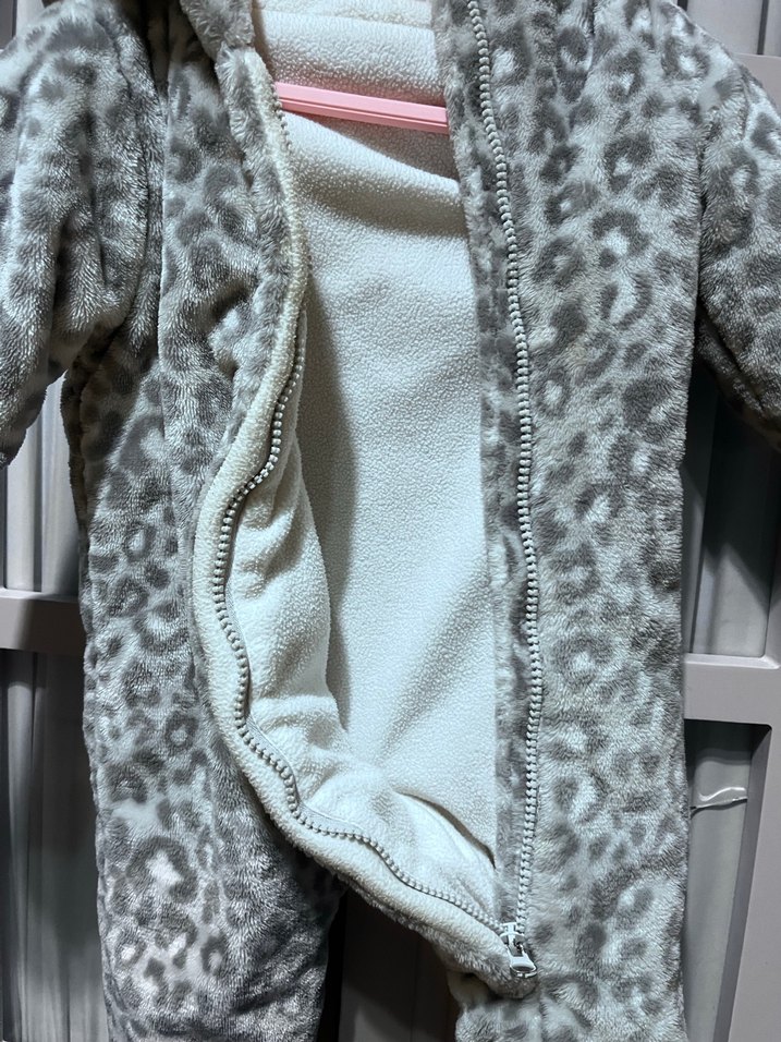 0-6 Gri Leopar Desenli Kürklü Bebek Tulumu - Görsel 2