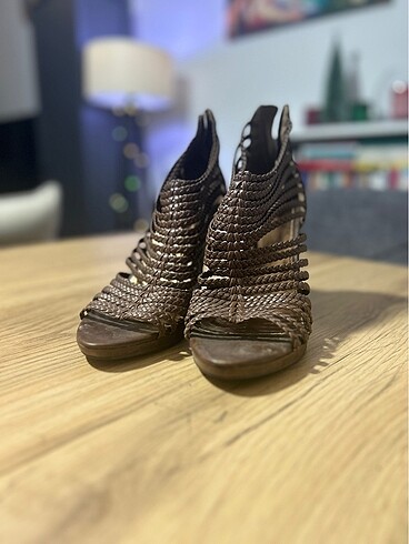 Zara Orjinal zara topuklu ayakkabı