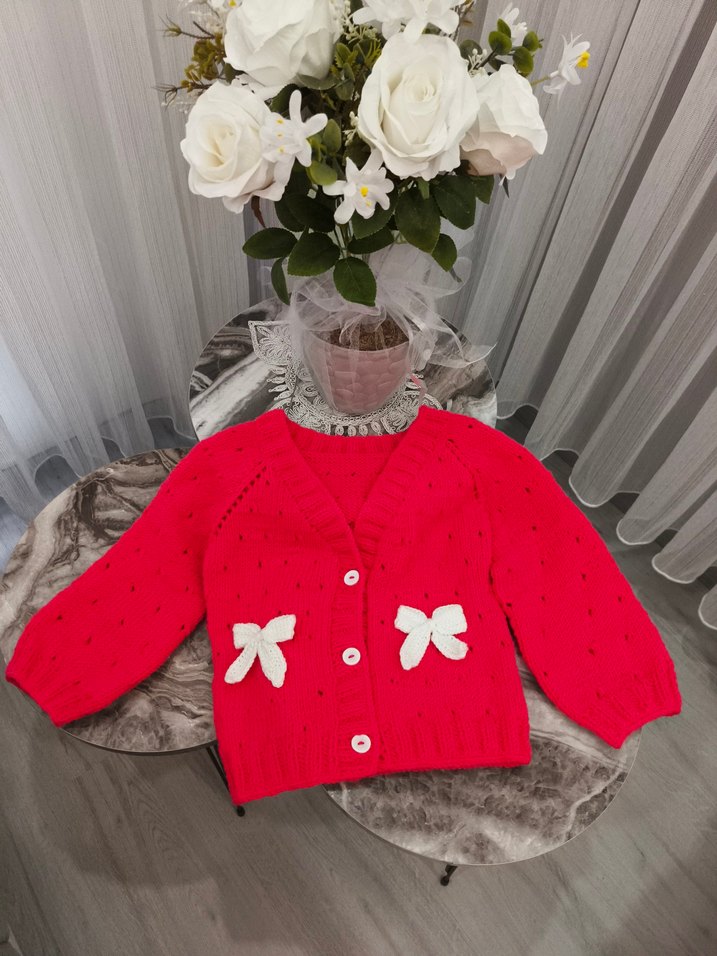 Kız Çocuk Kırmızı Örgü Hırka - Görsel 2