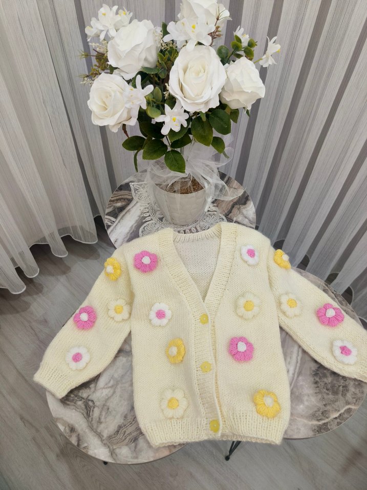 Çiçek Desenli Bohem Örgü Kız Hırka - Görsel 3