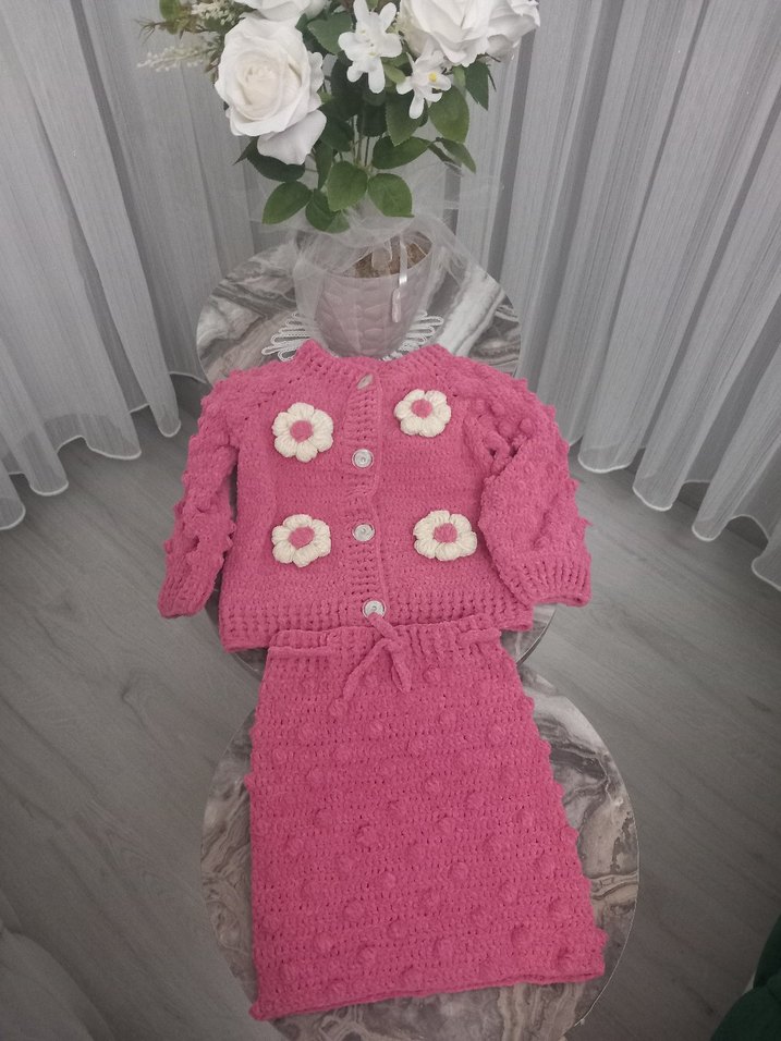 Kız Çocuk Pembe Örgü Hırka ve Etek Takımı - Görsel 2
