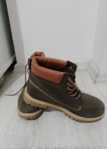 LC Waikiki kadın veya erkek bot