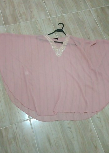Pembe V Yaka İşlemeli Bohem şifon Bluz