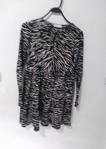 Bershka Zebra Desenli Uzun Kollu bershka elbise xs