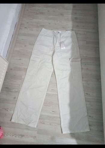 Kadın Beyaz Midi Geniş Paça Kot Pantolon