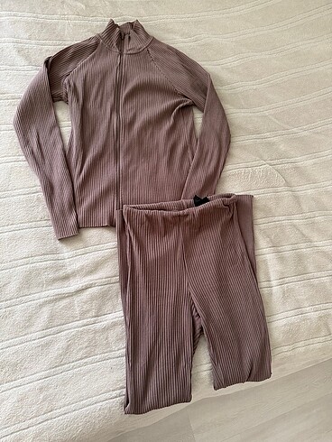H&M takım