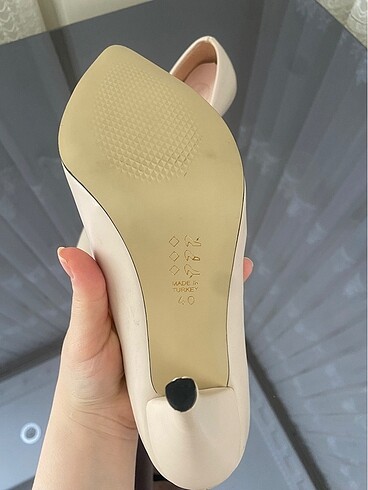40 Beden Pudra rengi stiletto