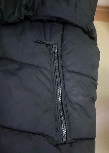 40 Beden Siyah Kapüşonlu Kadın Kışlık Mont