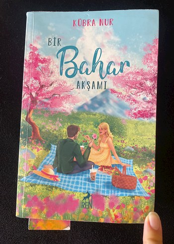 Bir Bahar Akşamı - Kübra Nur