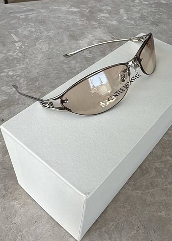 Monster Gentle Monster Metalik Oval Gunes Gozlugu