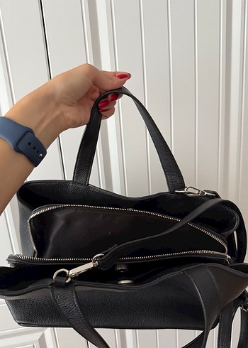 Stradivarius Siyah Deri Tokalı Kadın çanta