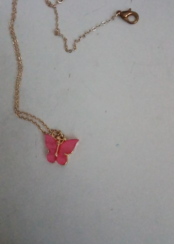 Pembe Zincir Detaylı Minimalist Kelebek Kolye - Görsel 4