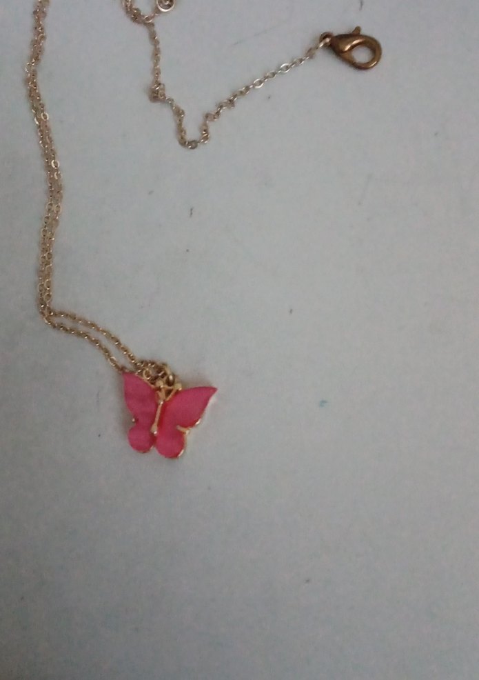 Pembe Zincir Detaylı Minimalist Kelebek Kolye - Görsel 4