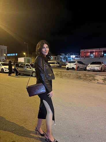 Trendyol & Milla Siyah kalem midi elbise