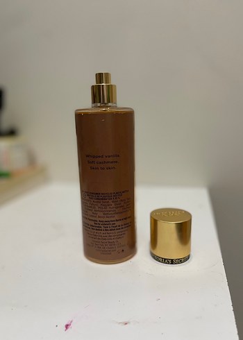 Victoria's Secret Bare Vanilla Kadın Parfümü - Görsel 2