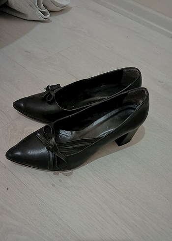 Diğer Diger Siyah Fiyonklu Stiletto Topuklu Kadın Ayakkabı