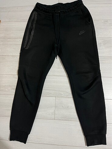 Nike tech