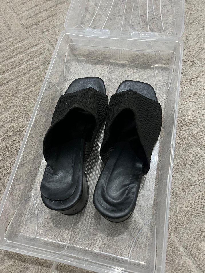 Siyah Örgü Topuklu Kadın Terlik - Görsel 2