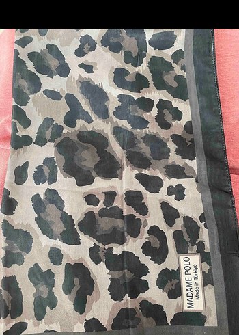 Gri Desenli Kadın Şal - Görsel 2