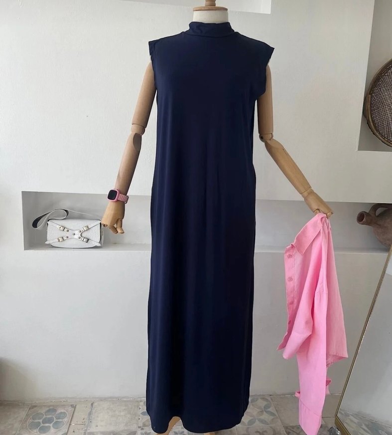 Lacivert Yüksek Yakalı Kolsuz Midi Elbise - Görsel 2