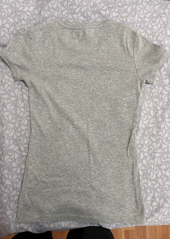 Gri Baskılı Kısa Kollu Kadın Tişört - Görsel 2