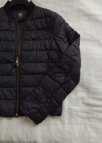 Bershka Kadın Siyah Fermuarlı Mini Mont