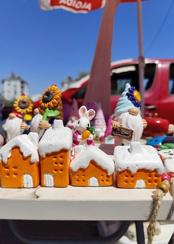 Renkli Mini Ev Figürleri Seti