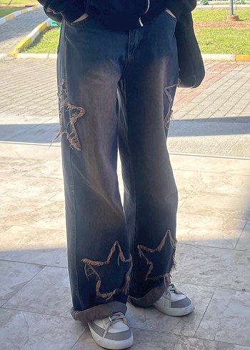 Nakışlı Bol Kesim Midi Kot Pantolon