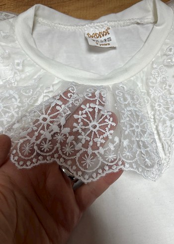 Kız Çocuk Beyaz Dantelli Kısa Kollu Bluz - Görsel 3