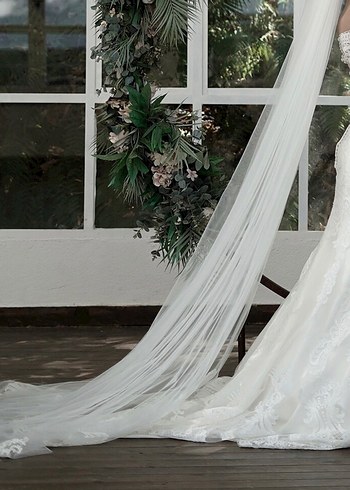 Uzun Kollu Beyaz Balık Gelinlik - Görsel 4