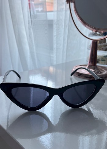 Beden Siyah Minimalist Gotik Kadın Güneş Gözlüğü