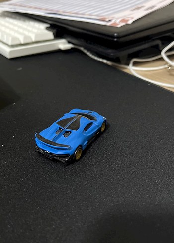 Matchbox Mavi 2018 Bugatti Divo Oyuncak Araba - Görsel 5