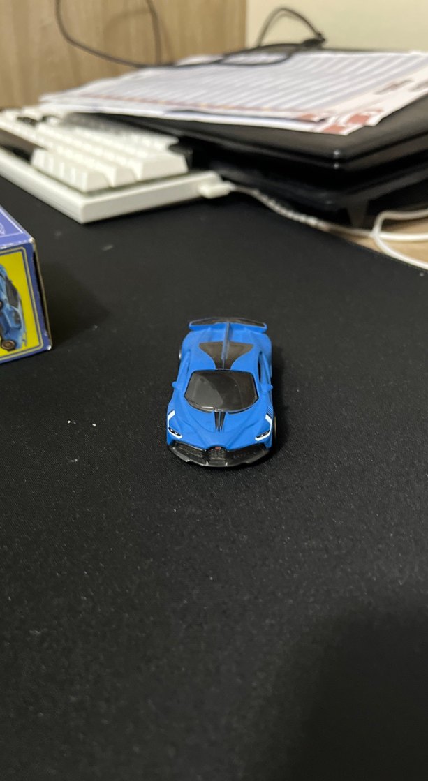 Matchbox Mavi 2018 Bugatti Divo Oyuncak Araba - Görsel 3