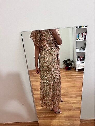 Uzun şifon pileli kolsuz yazlık elbise - Görsel 5