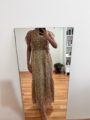 Uzun şifon pileli kolsuz yazlık elbise - Görsel 7