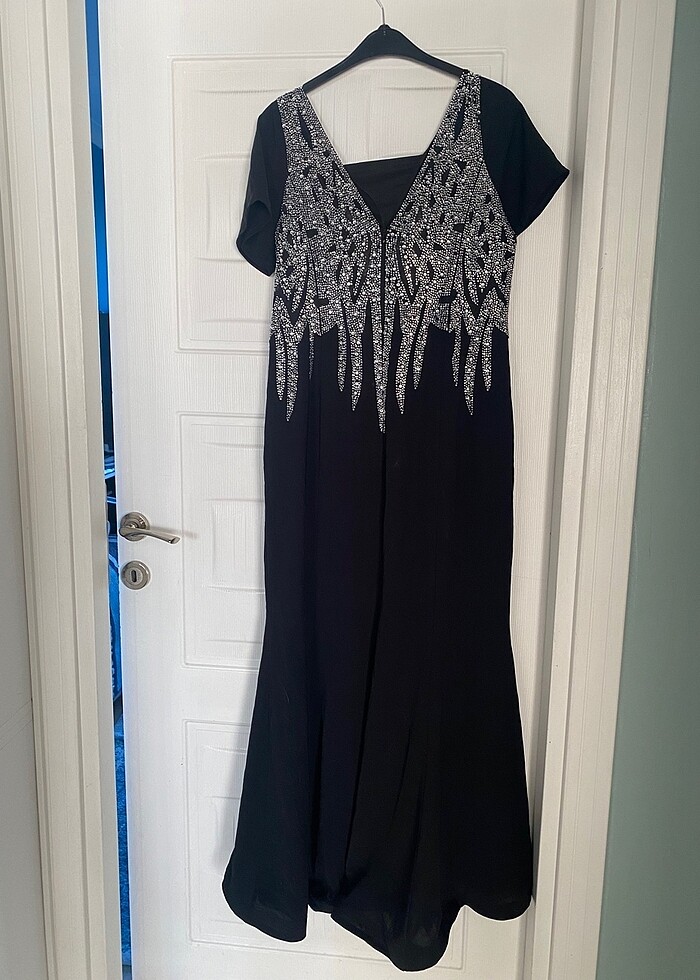 Siyah taşlı abiye - Görsel 3