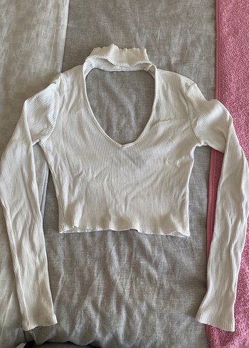 Bershka Kadın Beyaz V Yakalı Crop Top