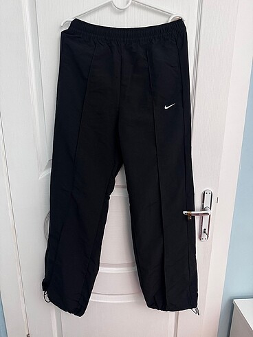 Nike paraşüt pantolon