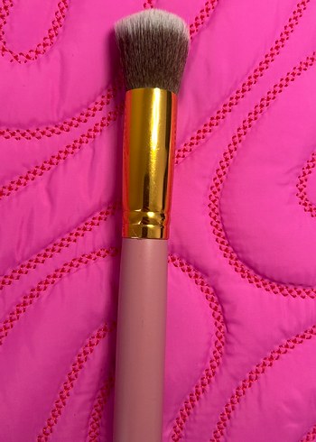 Pastel Pembe Makyaj Fırçası - Görsel 5