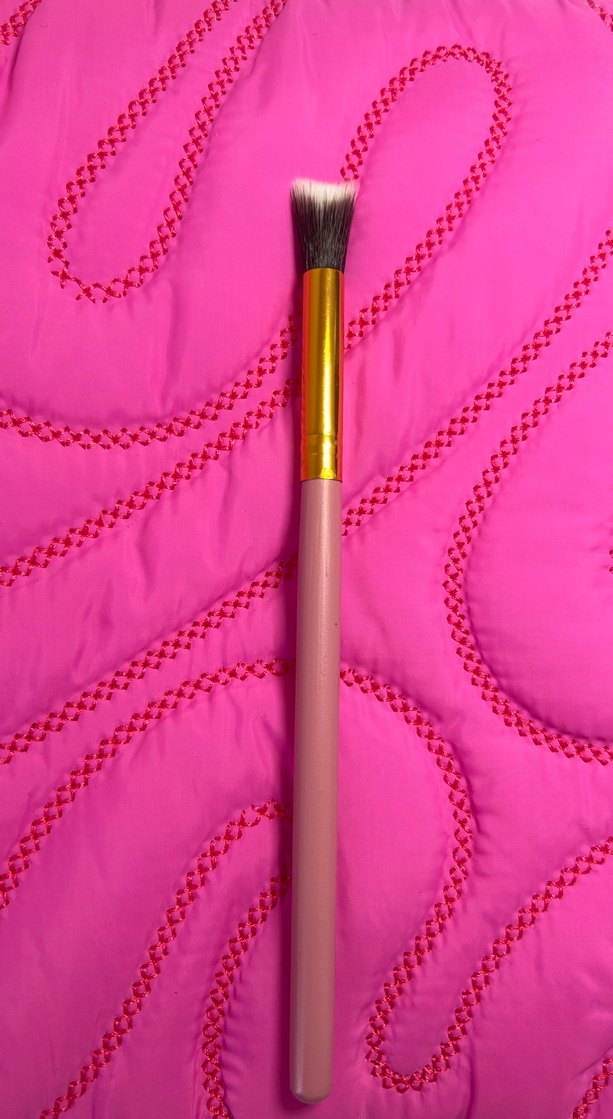 Pastel Pembe Makyaj Fırçası - Görsel 3