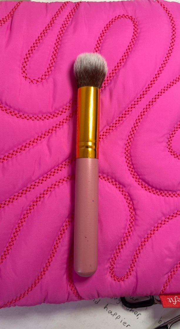 Pastel Pembe Makyaj Fırçası - Görsel 4