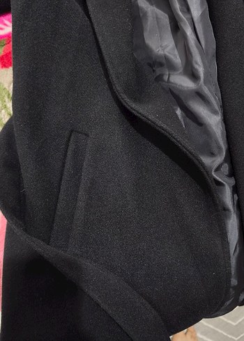 Kadın Siyah uzun kaban - Görsel 2