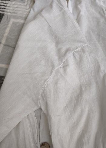 Düğmeli Beyaz Keten Kadın Gömlek - Görsel 6