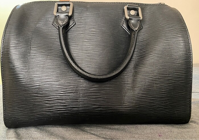  Beden siyah Renk Louis Vuitton çanta